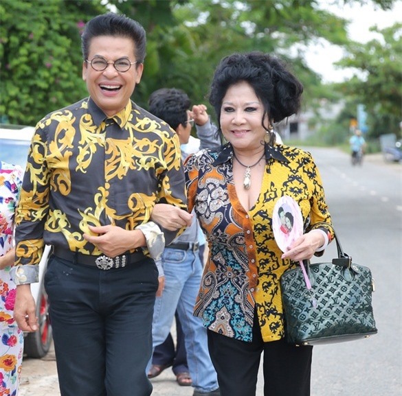 MC Thanh Bạch tiếp tục đám cưới lần 9 với bà Thúy Nga 