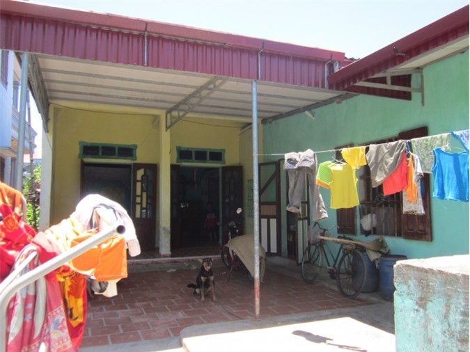 Nghi án Phó công an xã cưỡng bức nữ sinh: Nạn nhân đập đầu vào tường, hoảng loạn