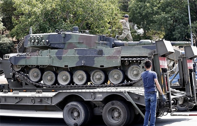 Lo xuất hiện vụ đảo chính thứ hai, Thổ Nhĩ Kỳ ban bố lại tình trạng khấp cấp