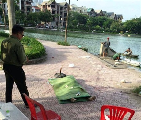 Hà Nội: Bàng hoàng phát hiện thanh niên chết ở hồ câu cá 