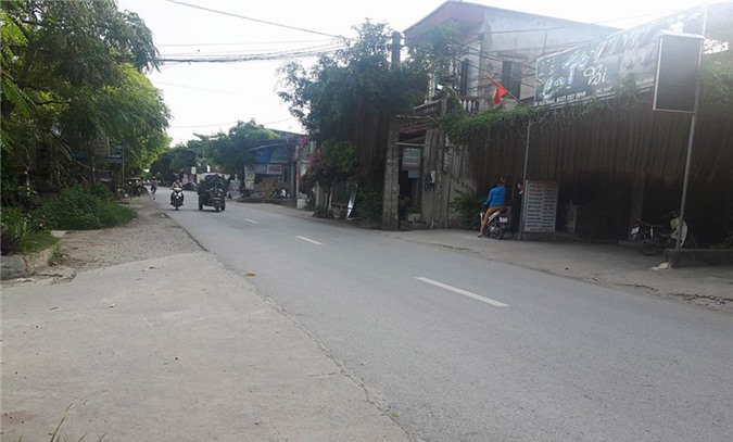 Hà Nội: Nhóm côn đồ cầm mã tấu chém nhiều người bị thương