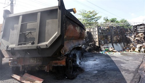 Tai nạn liên hoàn ở Bình Dương, tài xế và cháu bé 3 tuổi chết thảm