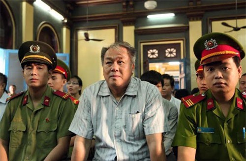 Xét xử Phạm Công Danh: Tòa triệu tập cả mẹ con Cường đôla