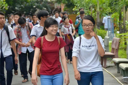 Điểm chuẩn xét tuyển đại học dự kiến giảm nhẹ