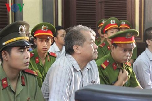 Xét xử Phạm Công Danh: Kế hoạch rút 9.000 tỷ ra sao?