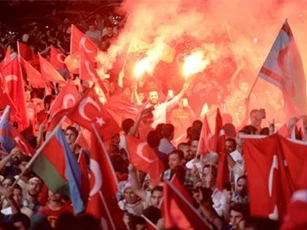 "Đảo chính dân sự đang diễn ra ở Thổ Nhĩ Kỳ"