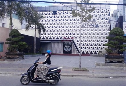 Ập vào quán bar, bắt hàng chục đối tượng "phê" ma túy