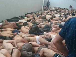 Thổ Nhĩ Kỳ giận dữ bác cáo buộc "tra tấn, hiếp dâm" lính đảo chính