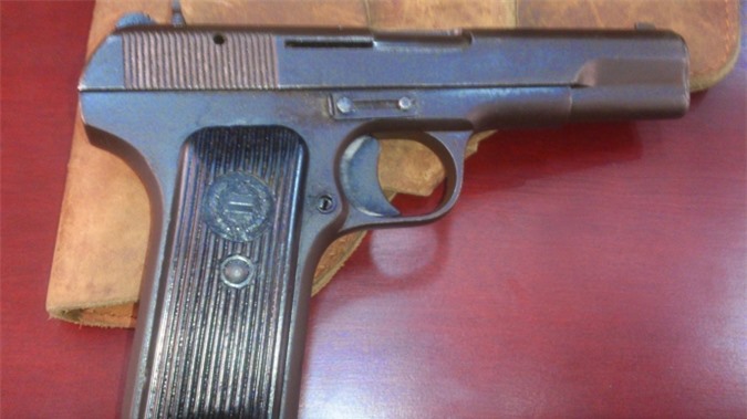 Tiền Giang: Đại úy CSGT trúng đạn do súng của đồng đội cướp cò