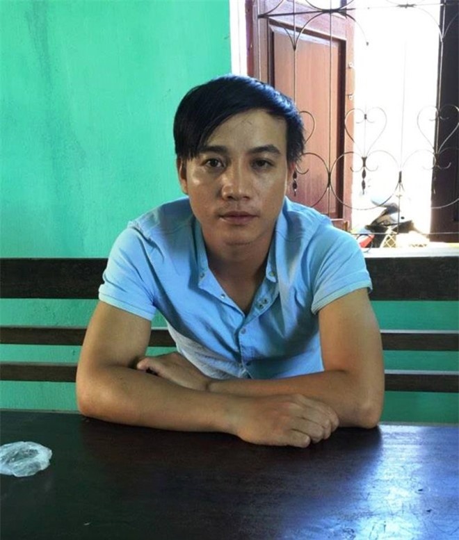 Thầy giáo cướp giật túi xách rồi rồi đòi tiền chuộc