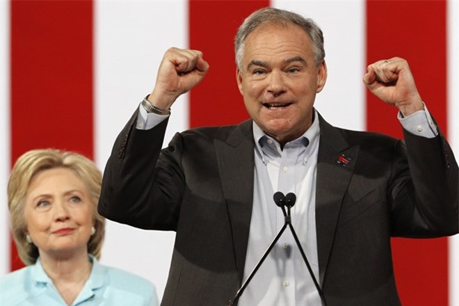 Đảng Dân chủ chính thức đề cử ông Tim Kaine làm phó Tổng thống