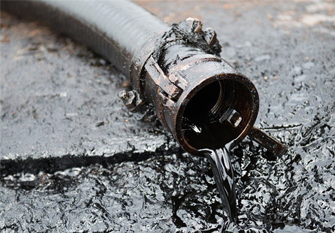 Giá dầu sẽ đón nhận "cú sốc" từ cuối năm nay?