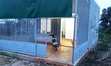 Hoảng hồn phát hiện thi thể người đàn ông phân hủy ở nhà riêng