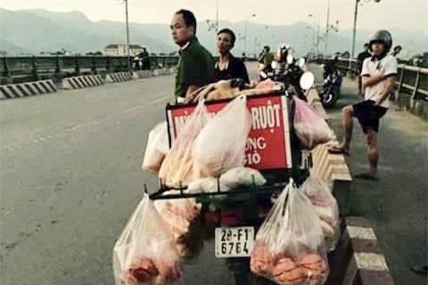 Tin mới vụ người đàn ông nhảy xuống sông mất tích nghi bị truy sát