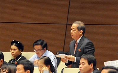 Đề nghị Chính phủ quan tâm hơn về chống tham nhũng, lãng phí