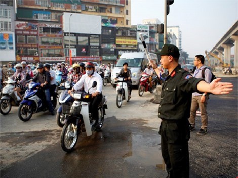 Từ 1/8, CSCĐ Hà Nội ra quân xử lý người không đội mũ bảo hiểm 