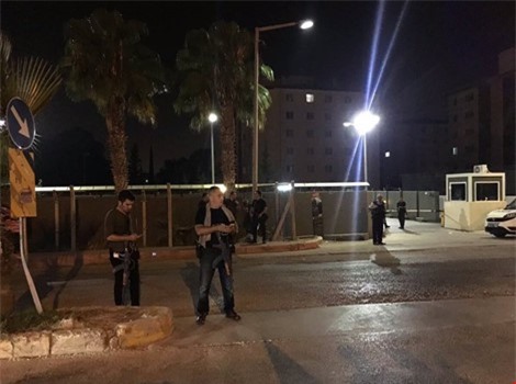 Báo động đảo chính, 7.000 quân Thổ Nhĩ Kỳ bao vây căn cứ không quân NATO