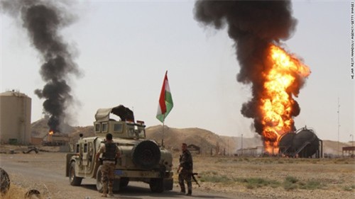 Khủng bố IS điên cuồng tấn công các cơ sở dầu mỏ ở Iraq