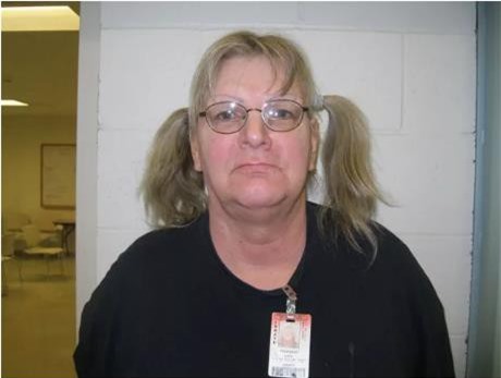 Mỹ: Người phụ nữ đi cướp ngân hàng vì... thích ngồi tù