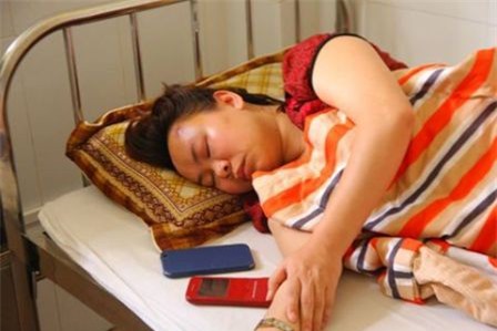 Nữ giám đốc bị côn đồ đe dọa, hành hung đến nhập viện