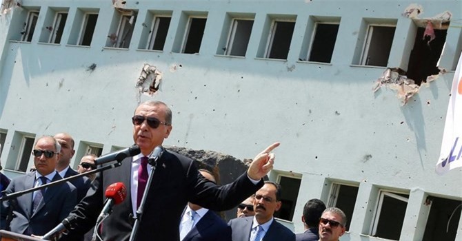 Thổ Nhĩ Kỳ bắt đầu thanh trừng giới doanh nhân sau đảo chính