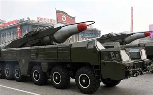 Tên lửa Triều Tiên bay được tới 1.000 km trong vụ thử sáng nay 