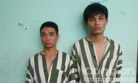 Gã sinh viên dùng đô la âm phủ lừa đảo chiếm đoạt tài sản