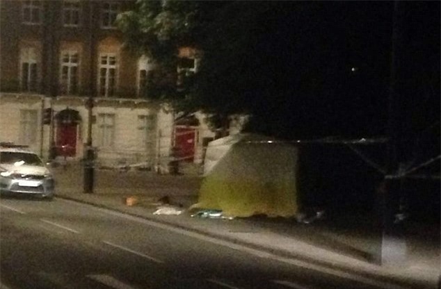 Hung thủ tấn công bằng dao tại Anh có biểu hiện tâm thần