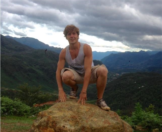 Bạn gái Aiden Webb lập quỹ từ thiện cho người H'mong