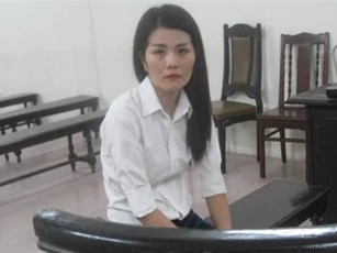 “Má mì” 2 con bán dâm giá 4 triệu đồng một đêm