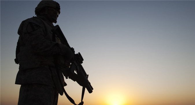 Cựu quan chức CIA: Mỹ không thể thoát khỏi "bóng ma" chiến tranh lạnh