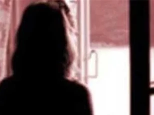 Kết hôn với em trai người yêu, cô gái bị thiêu sống