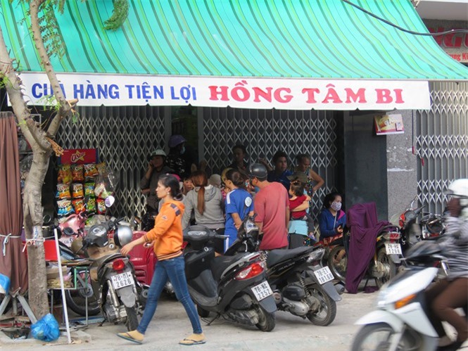Bàng hoàng một phụ nữ bị thang máy cuốn tử vong