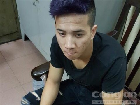 Mải chơi Pokemon Go, một phụ nữ bị giật iPhone ở Sài Gòn