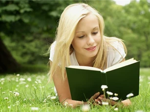 Kéo dài tuổi thọ bằng cách "đọc sách"