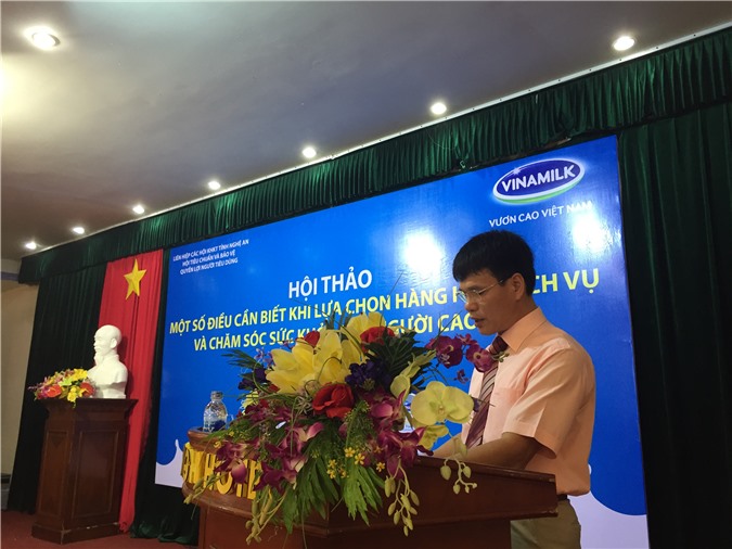 Cách lựa chọn sữa cho người cao tuổi sao cho hợp lý cùng Vinamilk