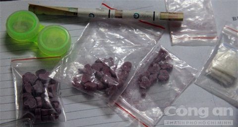 Nhóm 9X chơi ma túy chưa kịp phê đã bị công an bắt