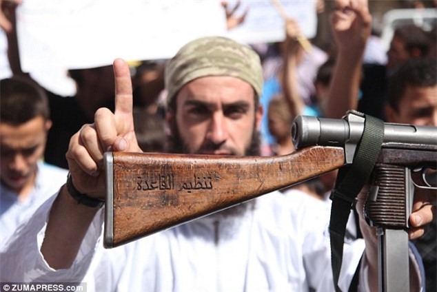 Quân đội Yemen tái chiếm 2 thị trấn quan trọng từ tay al-Qaeda