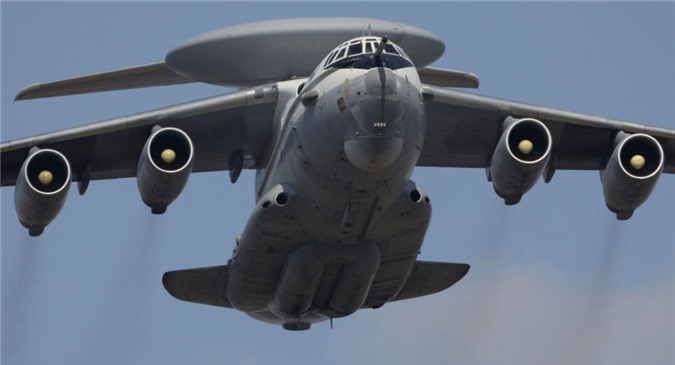 Bộ Quốc phòng Nga nhận 4 "máy bay cây nấm" trong năm nay