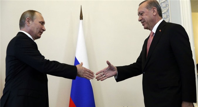 "Cái bắt tay tỷ đôla” của ông Putin và ông Erdogan
