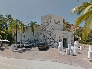 Nhóm vũ trang Mexico bắt cóc 16 thực khách tại nhà hàng