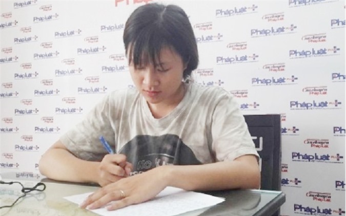 N&#x1EEF; sinh 30,5 &#x111;i&#x1EC3;m tr&#x1B0;&#x1EE3;t tr&#x1B0;&#x1EDD;ng c&#xF4;ng an v&#xEC; b&#x1ED1; t&#x1EEB;ng mang &#xE1;n t&#xED;ch