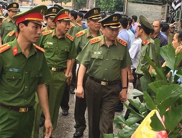 Bí thư Yên Bái bị bắn: Bộ trưởng Bộ Công an Tô Lâm đến viếng