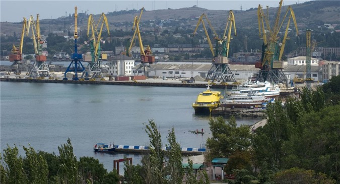 Các công ty châu Âu lách lệnh trừng phạt để giao dịch với Crưm