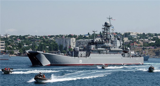 Nga tăng cường quân sự ở Crưm không nhằm chống NATO