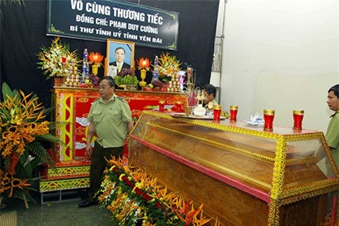 Bí thư Yên Bái bị bắn: Gia đình gửi lời cảm ơn sau tang lễ