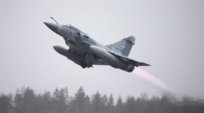 Chiến đấu cơ Pháp phóng tên lửa hành trình diệt IS tại Syria