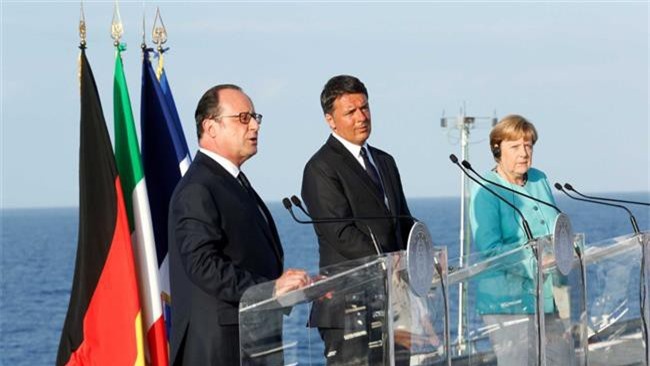 Lãnh đạo 3 "ông lớn" của EU họp báo trên tàu sân bay