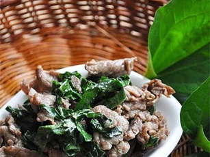 Ngon cơm với bò xào lá lốt