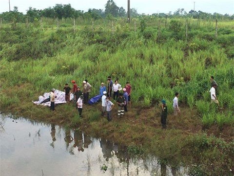 Hà Nội: Phát hiện thi thể một phụ nữ trôi trên sông Đáy